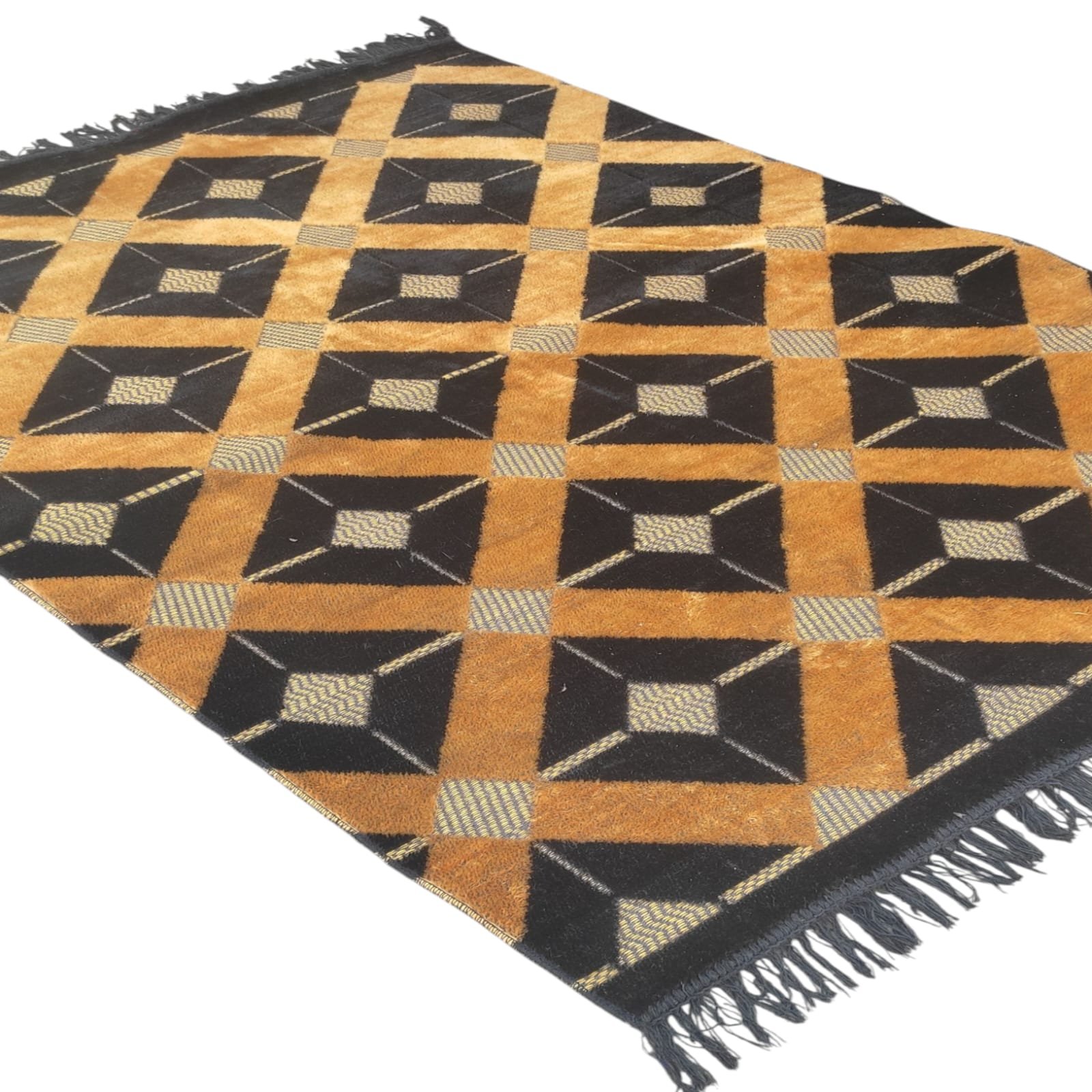 WhatsApp Image 2025-11-01 at 4.45.45 PM (1) Anti Slip Carpet For Bedroom 4 X 6 Feet Room Carpet - Image 1